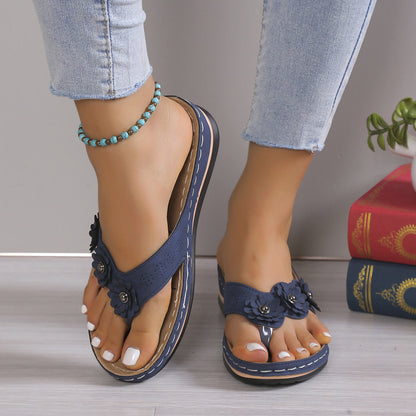 Flip-Flops mit drei Blumen